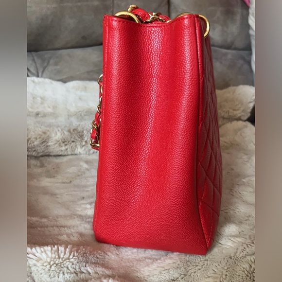 Chanel | Red Caviar Quilted Matalasse Grand Shopping Leather Tote Bag - Picture 9 of 16
